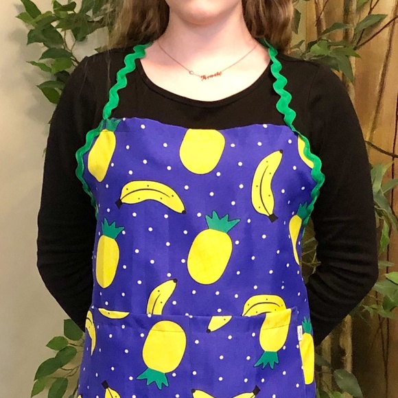 Andys Aprons - not so basic!   “Blue Pineapple” - Picture 1 of 3